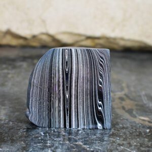 Finished Piece of Fordite - 59.84mm x 58.52mm x 17.85mm          (3086)