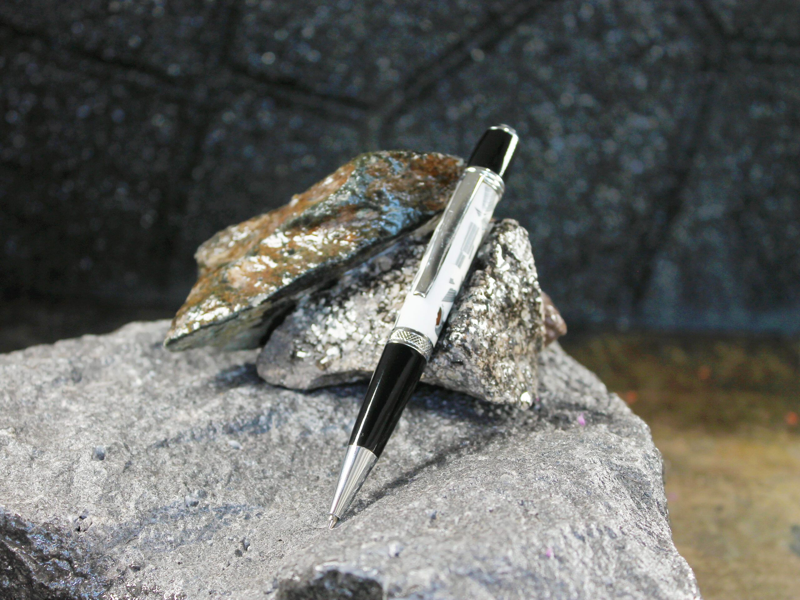 Maserati Fordite and Resin Pen - Black/Chrome/White (P-042)