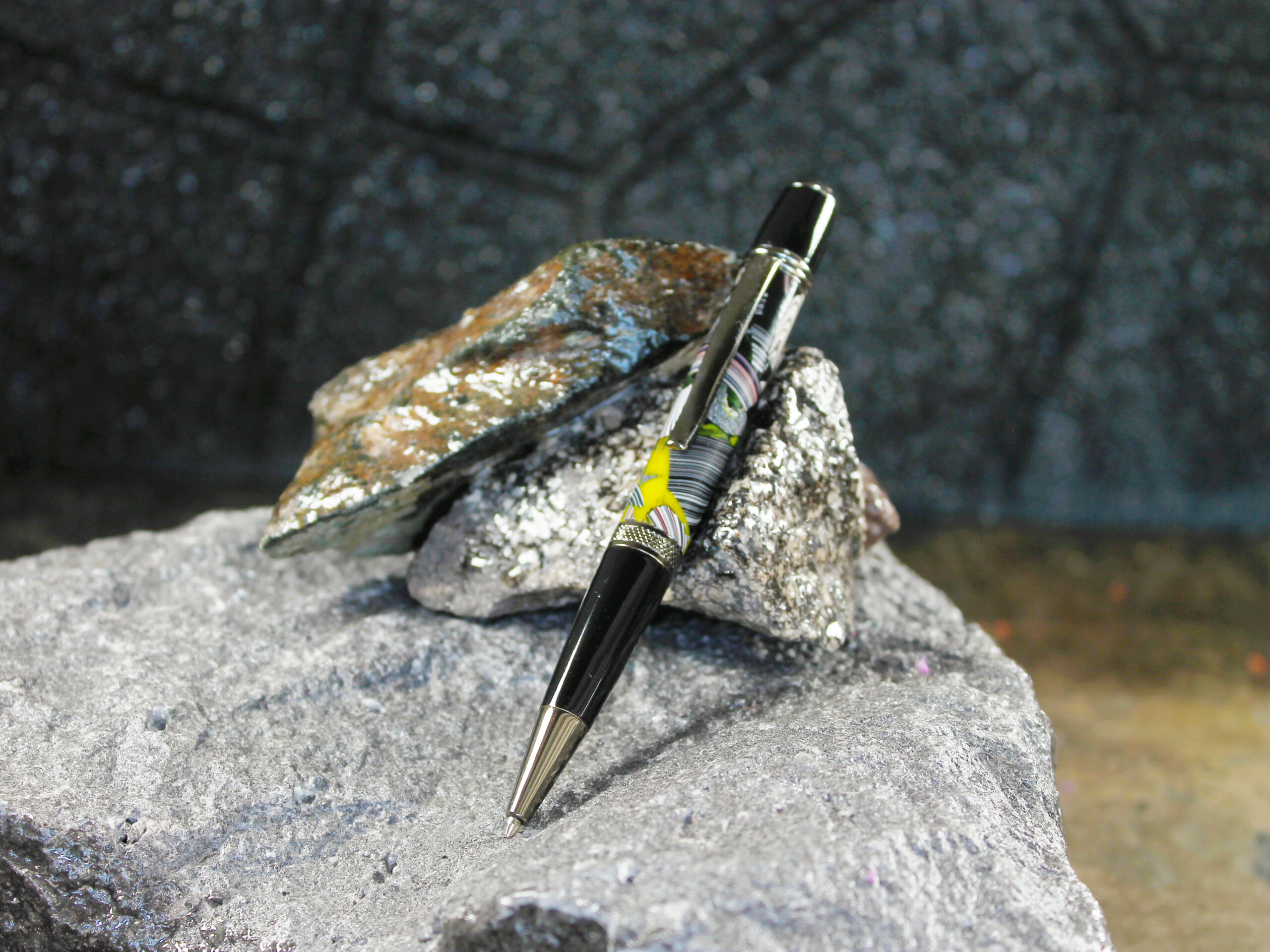 Fordite and Resin Pen - Gun Metal/Black/Yellow and Black (P-043)