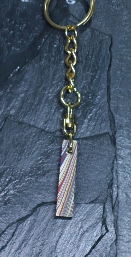 Fordite Keychain - Corvette Fordite - 40.85mm x 8.46mm x 7.52mm (3250) - Image 3