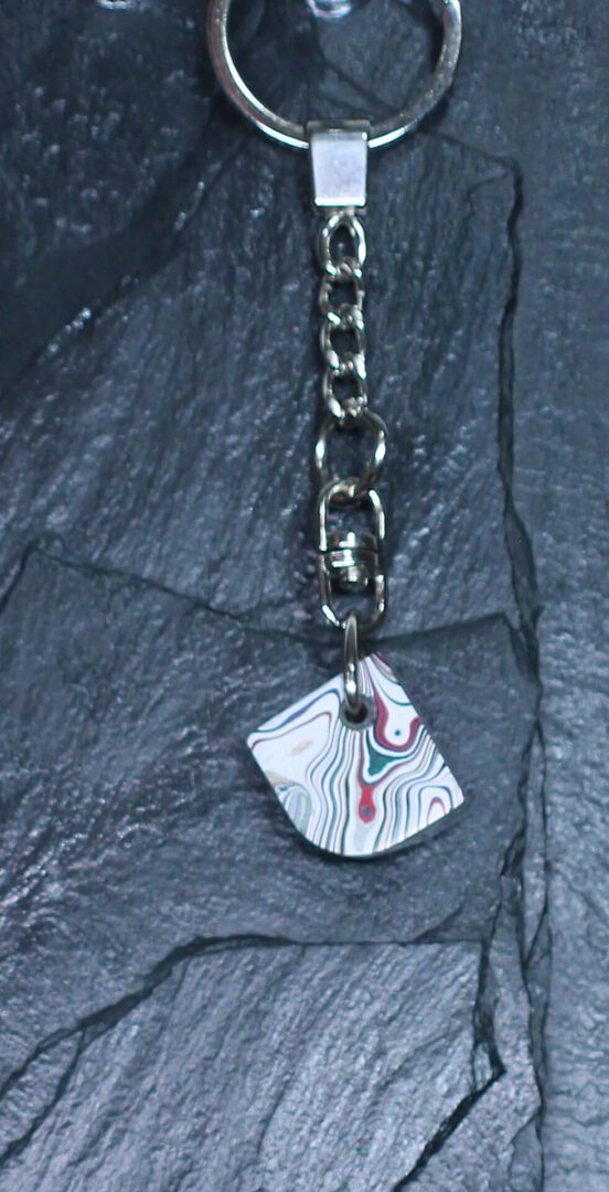 Fordite Keychain - 19.18mm x 17.73mm x 7.91mm (3256) - Image 3