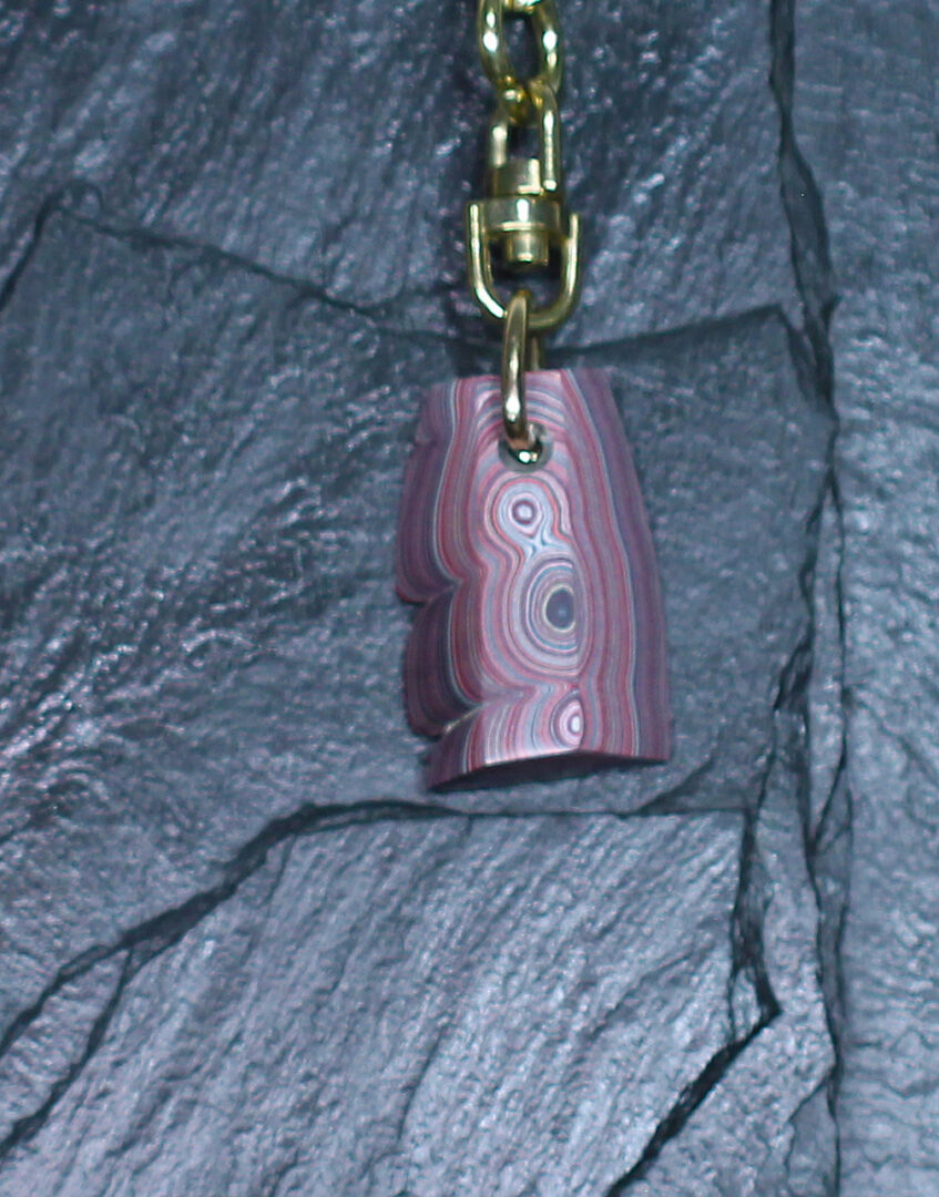 Fordite Keychain - Corvette Fordite - 29.55mm x 18.72mm x 6.72mm (3267) - Image 3
