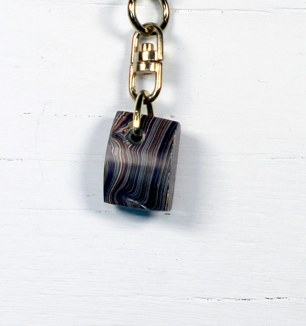 Fordite Keychain - Corvette Fordite - 22.09mm x 15.49mm x 9.07mm (3280)