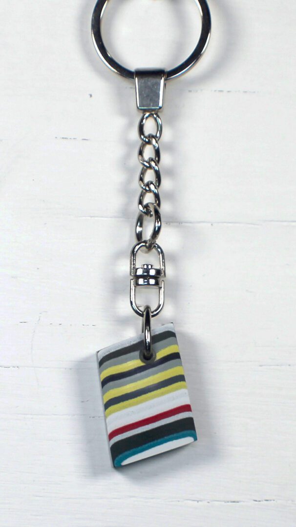 Fordite Keychain - 28.73mm x 21.01mm x 8.18mm (3286) - Image 6