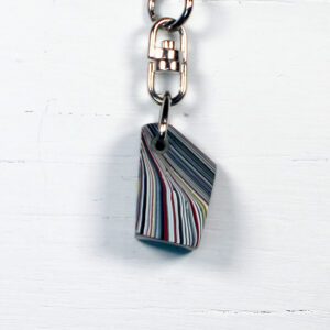 Fordite Keychain - 22.75mm x 13.62mm x 13.46mm     (3287)
