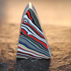 Finished Piece of Fordite - 30.27mm x 20.44mm x 6.25mm     (F-046)