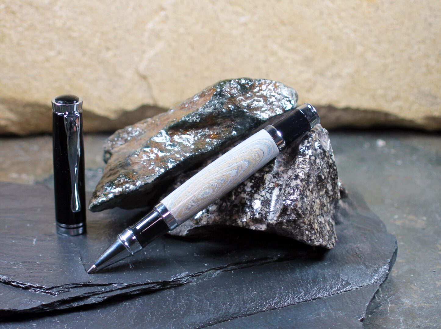 Premium Fordite Pen - Black / Chrome / Fordite (P-088)